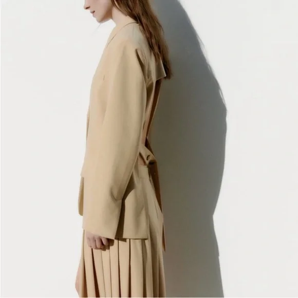 Zara Women's Beige Blazer - Picture 8 of 13
